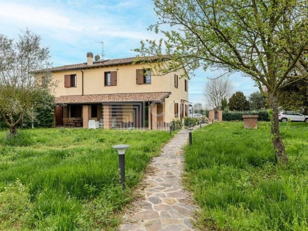 casa indipendente in vendita a Castel Bolognese