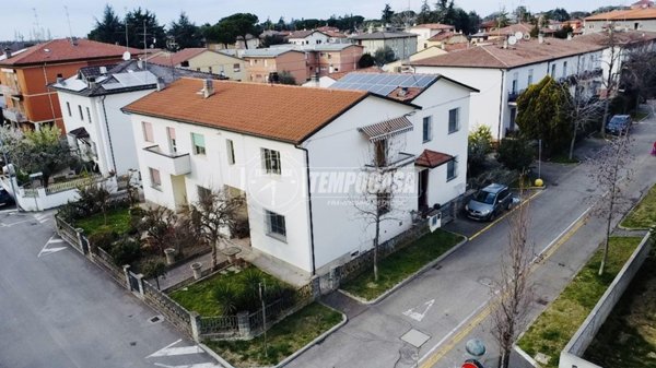 casa indipendente in vendita a Castel Bolognese