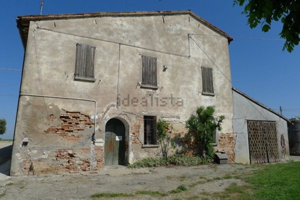 esavano in vendita a Castel Bolognese