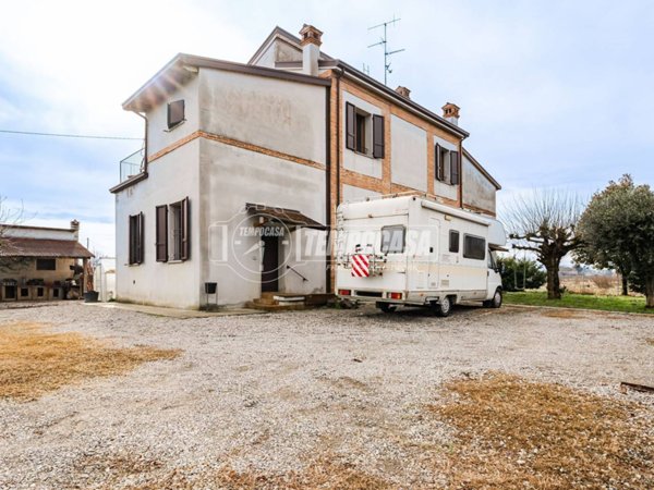 casa indipendente in vendita a Castel Bolognese