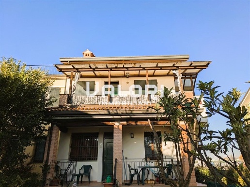 casa semindipendente in vendita a Castel Bolognese