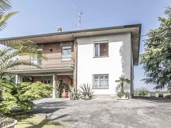 casa indipendente in vendita a Castel Bolognese