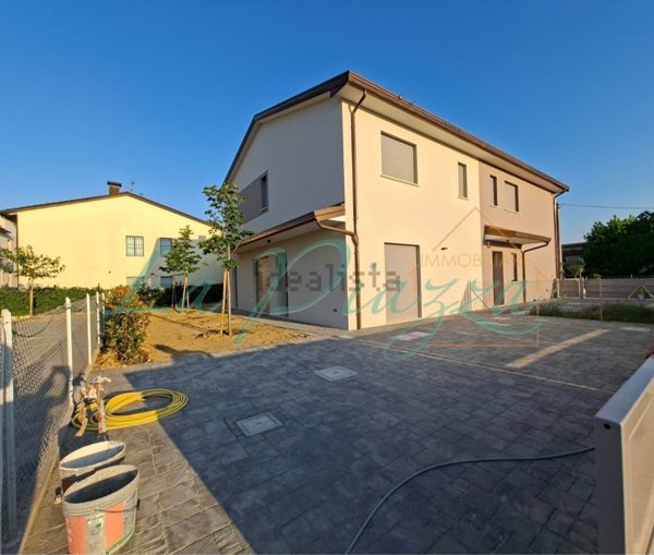 casa indipendente in vendita a Castel Bolognese