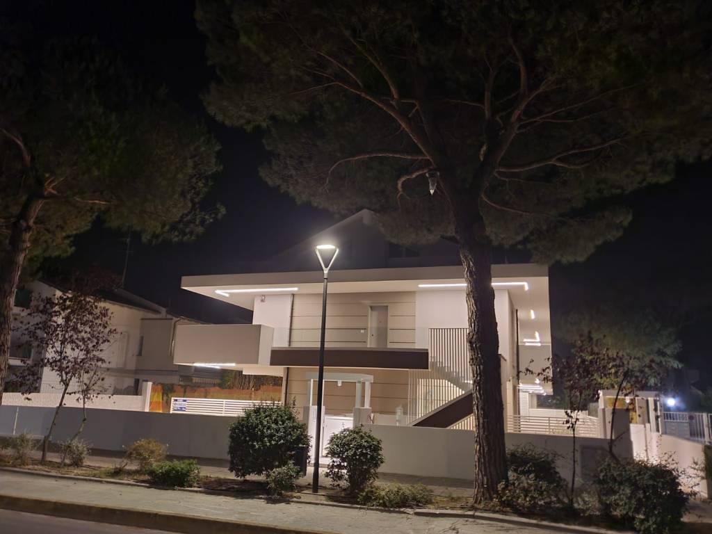 appartamento in vendita a Cervia in zona Milano Marittima