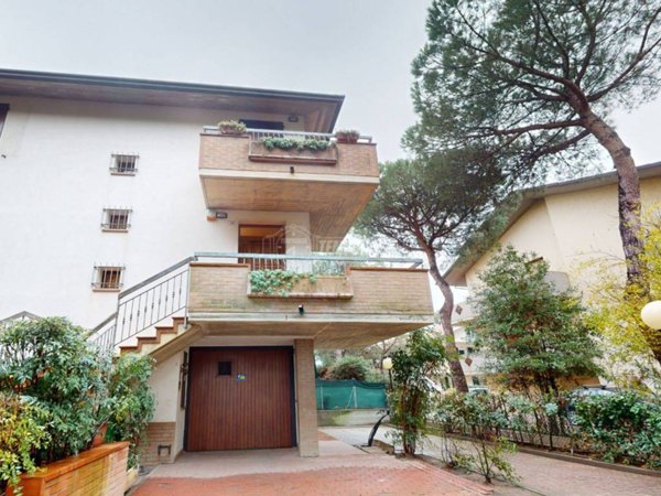 casa indipendente in vendita a Cervia in zona Milano Marittima