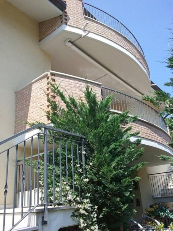 casa indipendente in vendita a Cervia in zona Milano Marittima