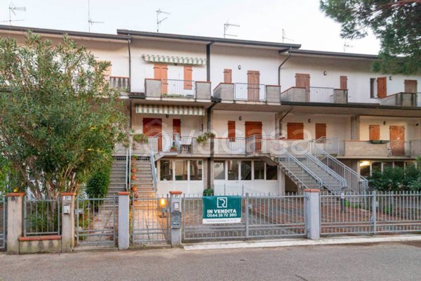 casa indipendente in vendita a Cervia in zona Pinarella