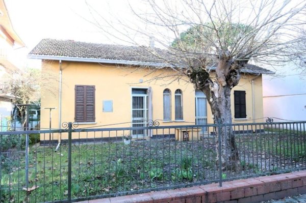 casa indipendente in vendita a Cervia