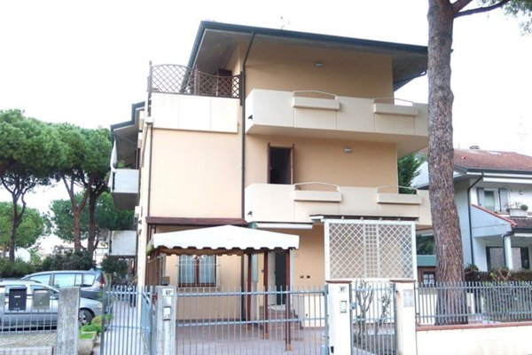 casa indipendente in vendita a Cervia