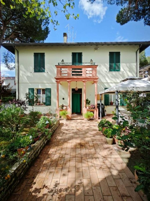 casa indipendente in vendita a Cervia in zona Milano Marittima