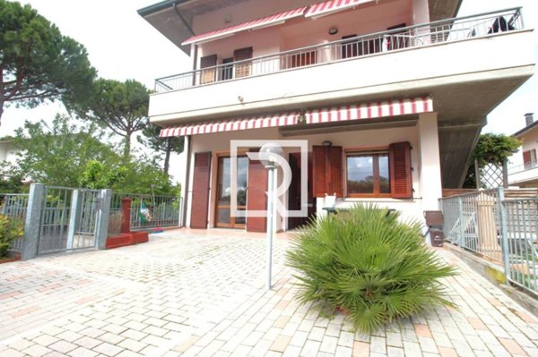 appartamento in vendita a Cervia in zona Pinarella