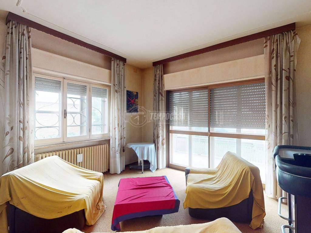 intera palazzina in vendita a Cervia in zona Pinarella