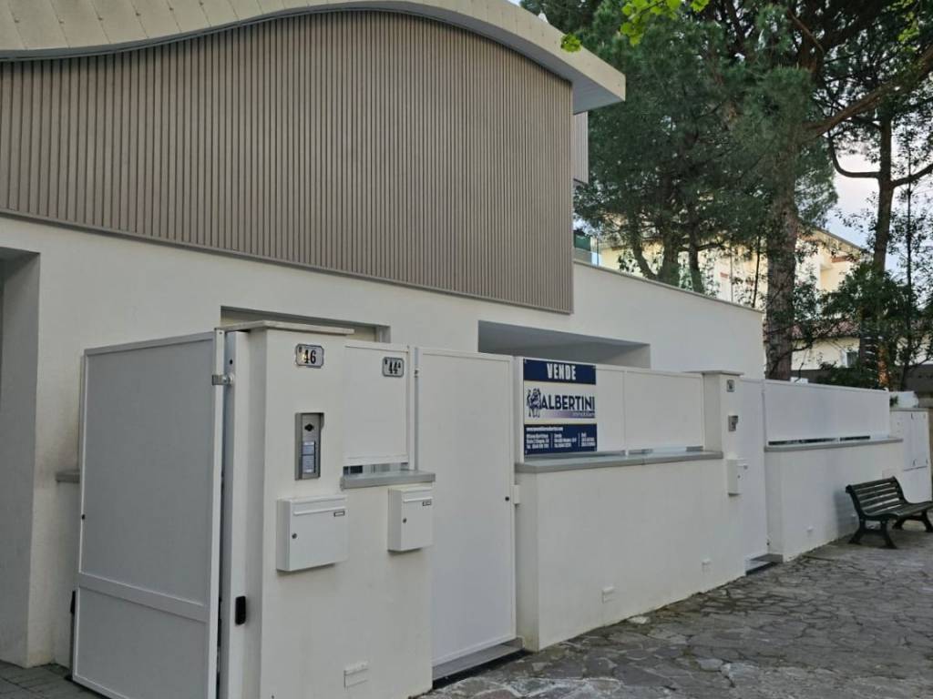 appartamento in vendita a Cervia in zona Milano Marittima