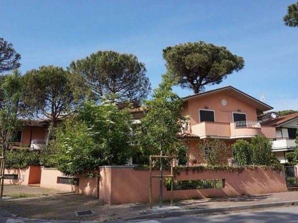 appartamento in vendita a Cervia in zona Milano Marittima