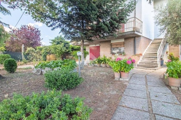 appartamento in vendita a Cervia in zona Pisignano