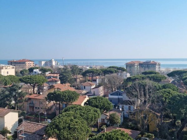 appartamento in vendita a Cervia in zona Milano Marittima