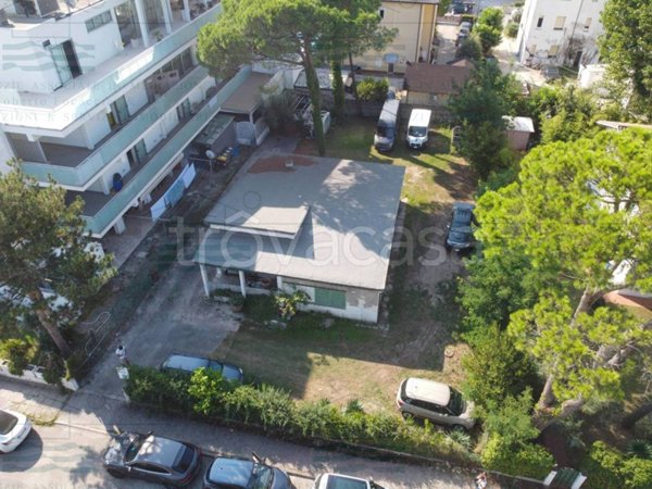 casa indipendente in vendita a Cervia in zona Milano Marittima