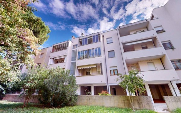 appartamento in vendita a Cervia in zona Pinarella