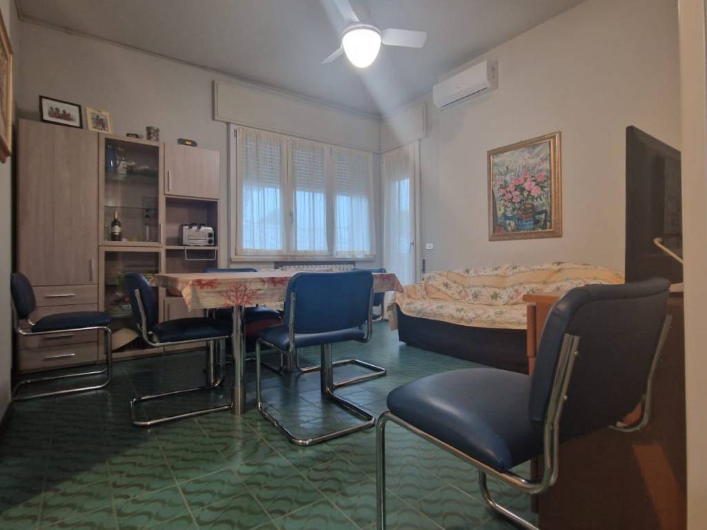 appartamento in vendita a Cervia in zona Milano Marittima