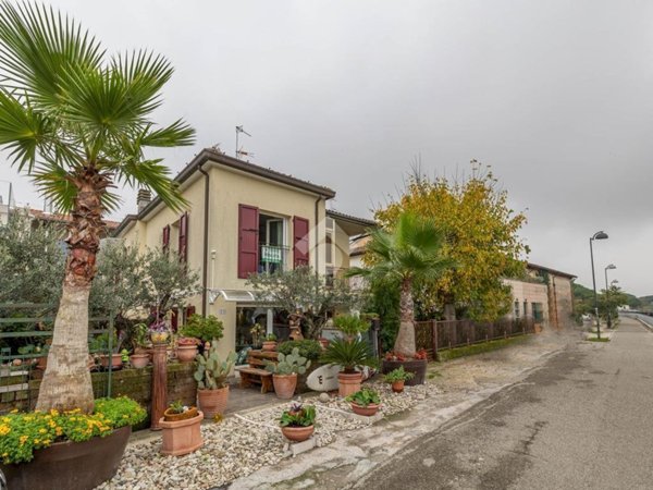 casa semindipendente in vendita a Cervia