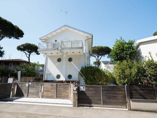 casa indipendente in vendita a Cervia