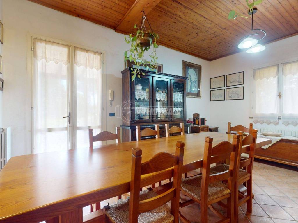 casa indipendente in vendita a Cervia in zona Pisignano