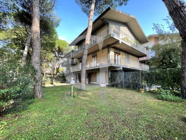 appartamento in vendita a Cervia in zona Milano Marittima