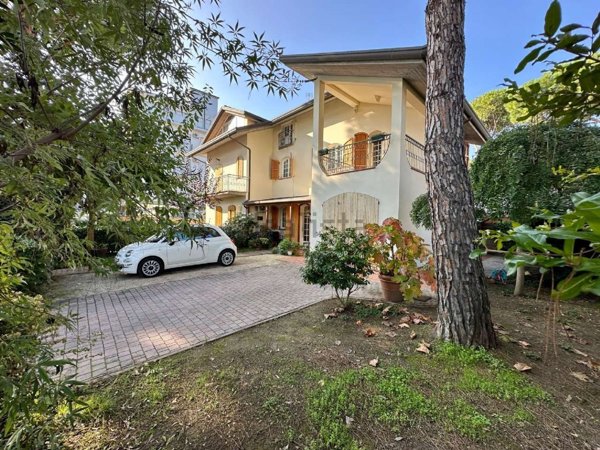casa indipendente in vendita a Cervia in zona Terme