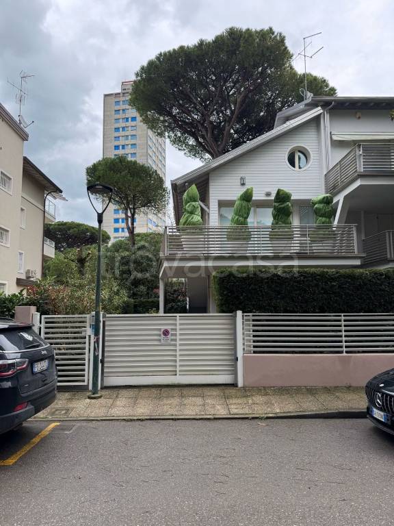 casa indipendente in vendita a Cervia in zona Milano Marittima
