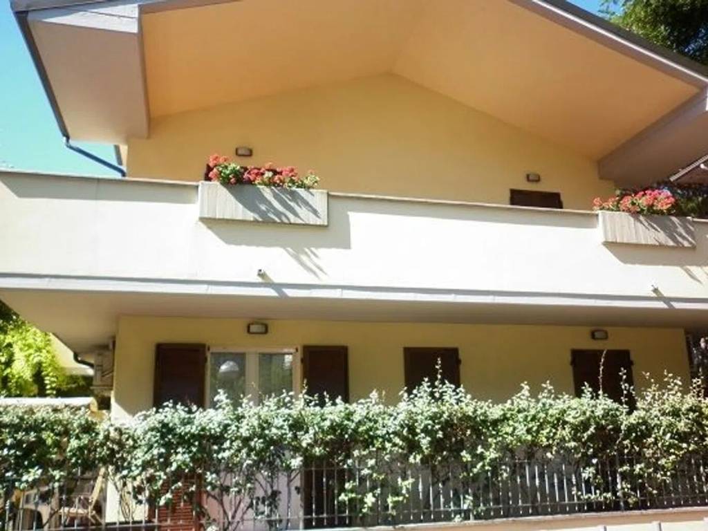 appartamento in vendita a Cervia in zona Milano Marittima