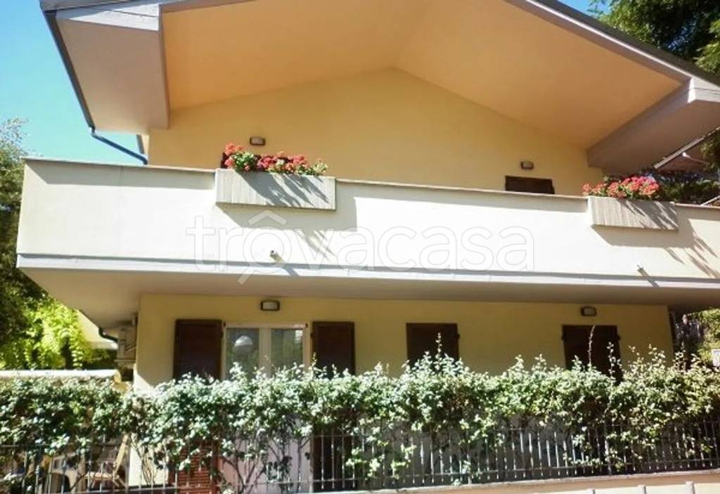 appartamento in vendita a Cervia in zona Milano Marittima