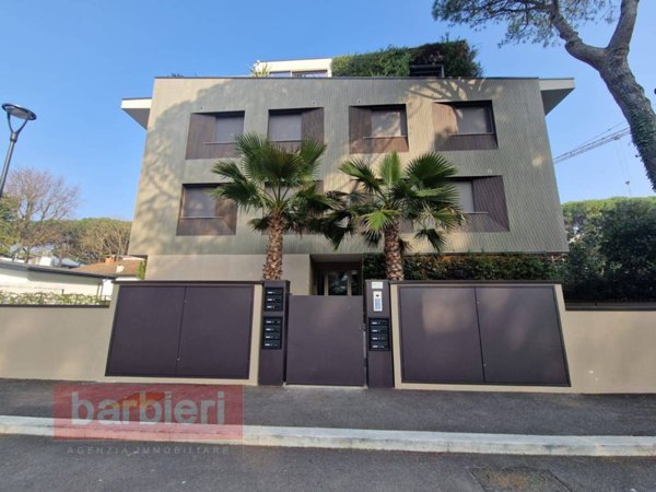 appartamento in vendita a Cervia in zona Milano Marittima
