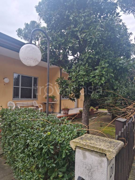 casa indipendente in vendita a Cervia in zona Milano Marittima