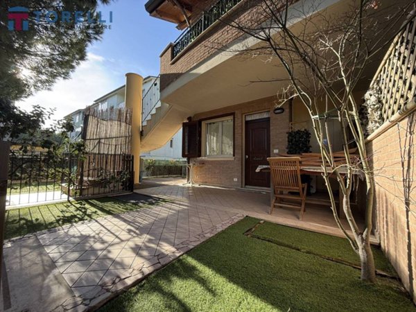appartamento in vendita a Cervia in zona Pinarella