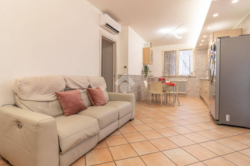 appartamento in vendita a Cervia in zona Castiglione di Cervia