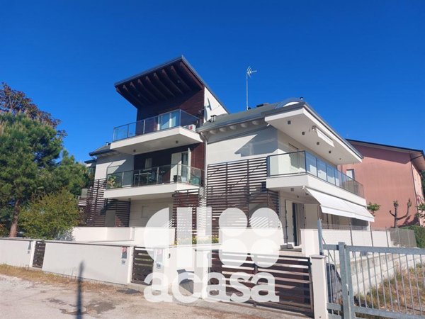 appartamento in vendita a Cervia in zona Pinarella
