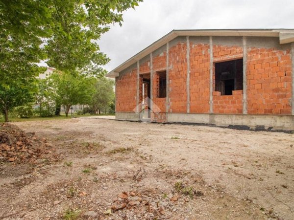 casa indipendente in vendita a Cervia in zona Montaletto