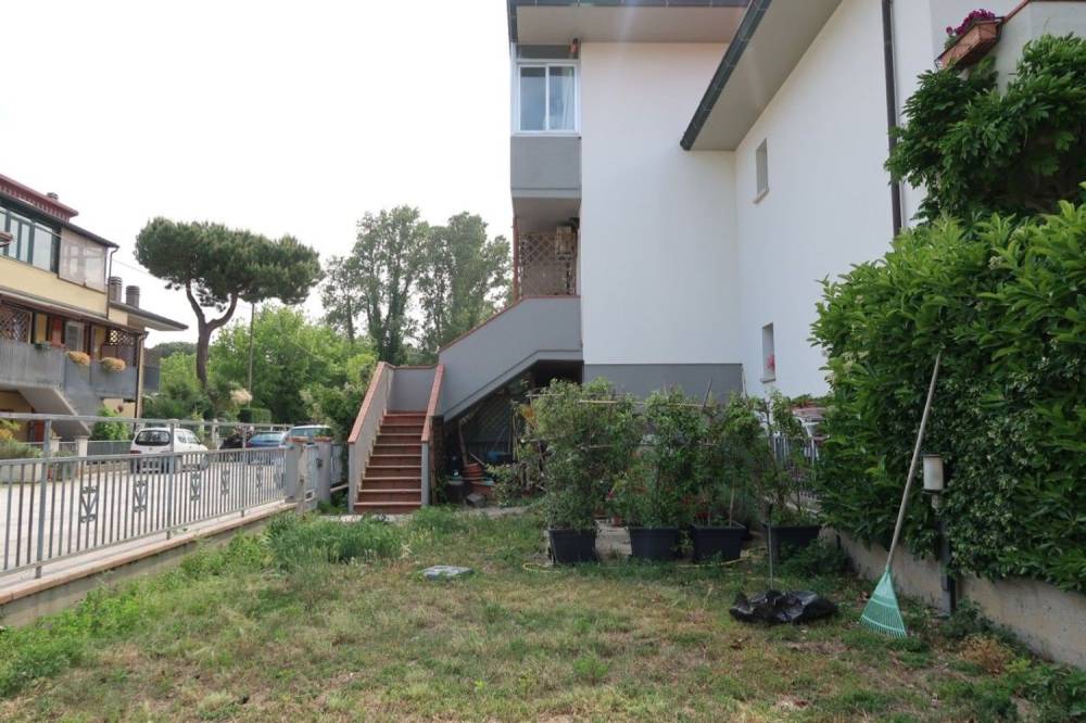 appartamento in vendita a Cervia in zona Pinarella