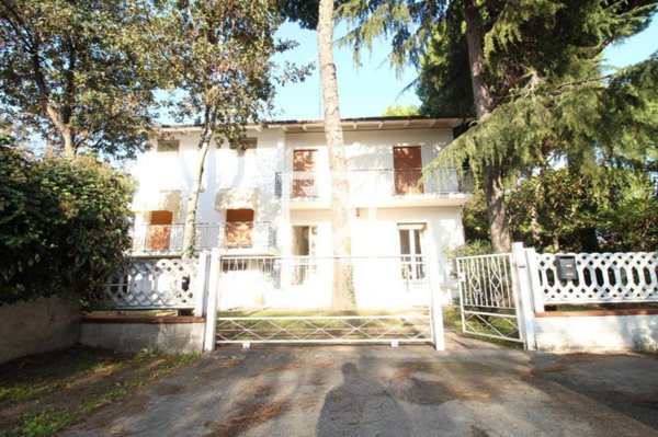 casa indipendente in vendita a Cervia
