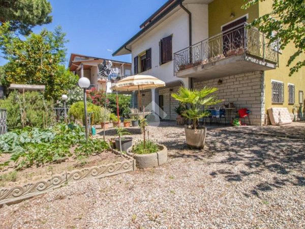 casa indipendente in vendita a Cervia in zona Pinarella