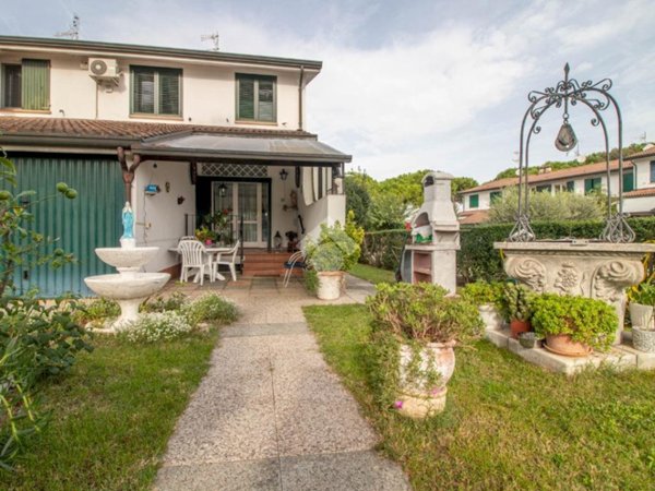 casa indipendente in vendita a Cervia in zona Montaletto