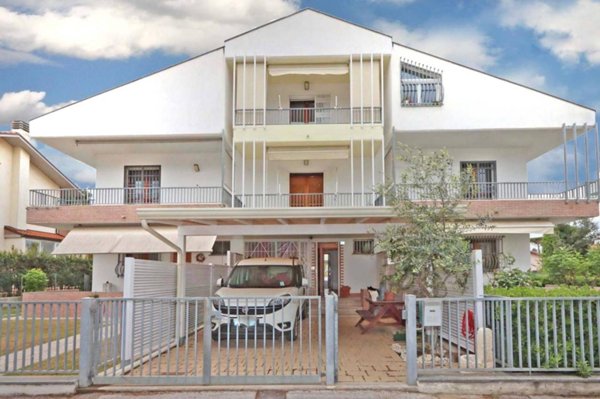 casa indipendente in vendita a Cervia