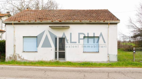 casa indipendente in vendita a Cervia in zona Pisignano