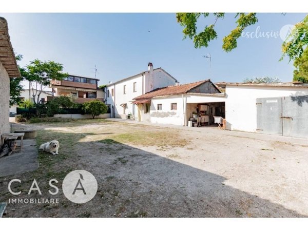 casa indipendente in vendita a Cervia in zona Villa Inferno