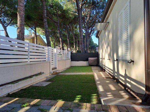 casa indipendente in vendita a Cervia
