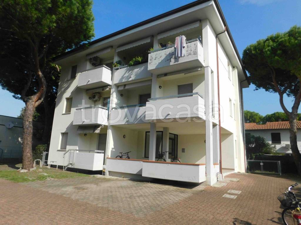 appartamento in vendita a Cervia in zona Pinarella