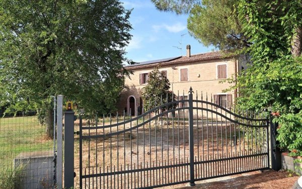 casa indipendente in vendita a Cervia
