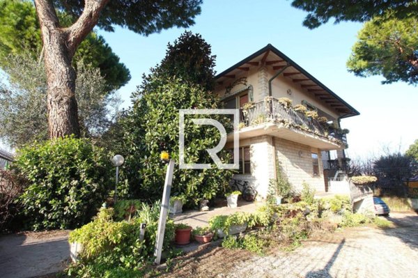 casa indipendente in vendita a Cervia