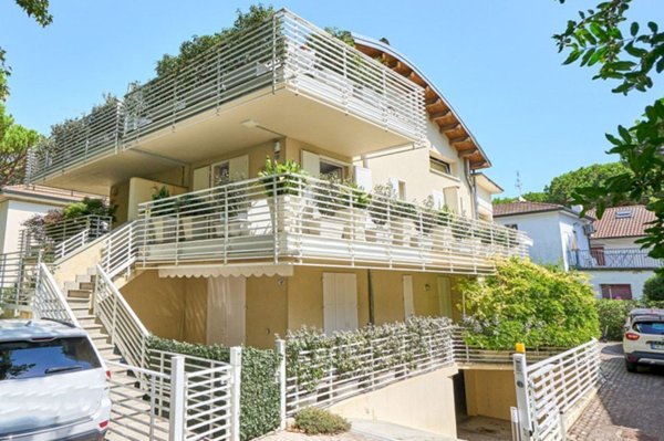 appartamento in vendita a Cervia in zona Milano Marittima