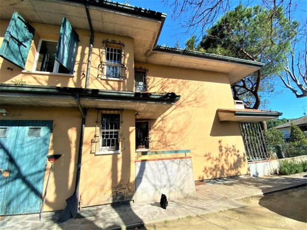 casa indipendente in vendita a Cervia